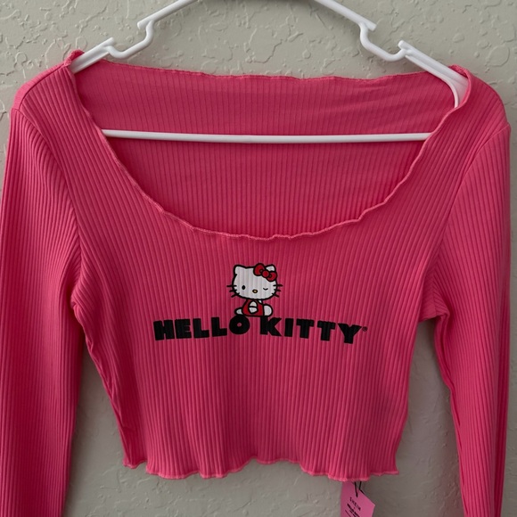 Hello Kitty Pink Ribbed Crop Top - Picture 2 of 5